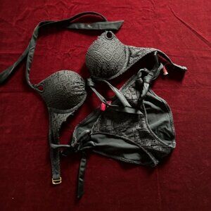 VS Victoria's Secret Push Up Bikini 34A Medium